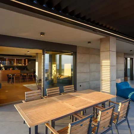 Luxury Penthouse V Apartment *